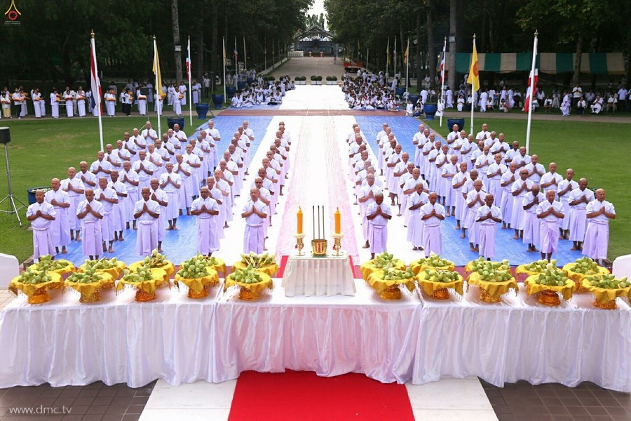 Hình ảnh xuất gia gieo duyên tại tu viện Wat Phra Dhammakaya, Thái Lan - Ảnh minh hoạ 9